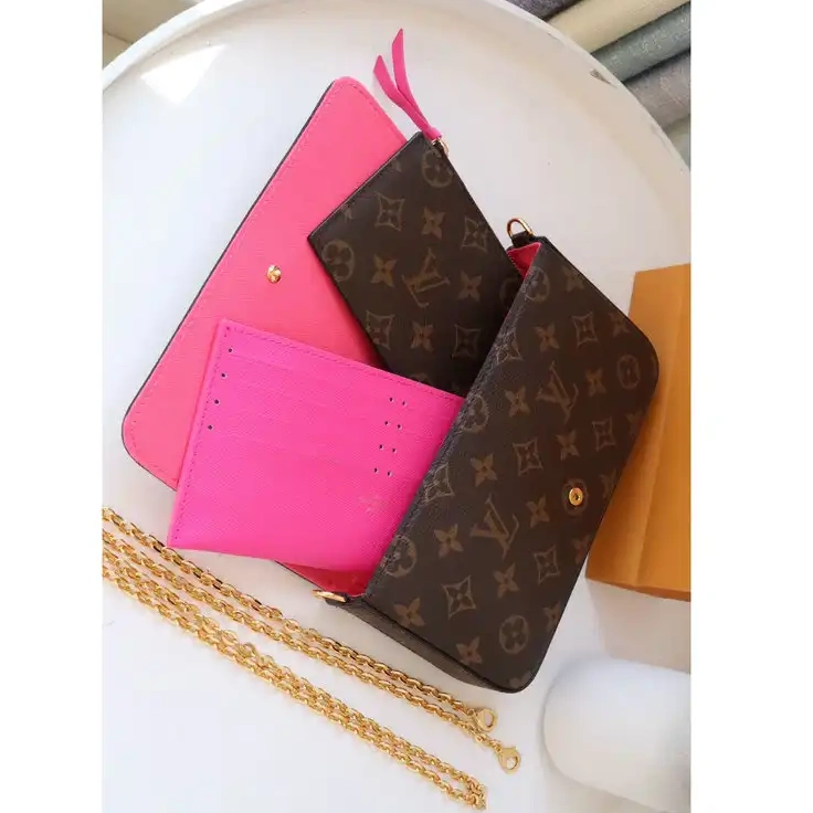 LV 2112DJ0008 Bag 1027